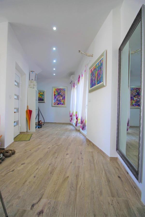 Boutique Villa Nirvana 2, Proboj 25 Košljun Εξωτερικό φωτογραφία